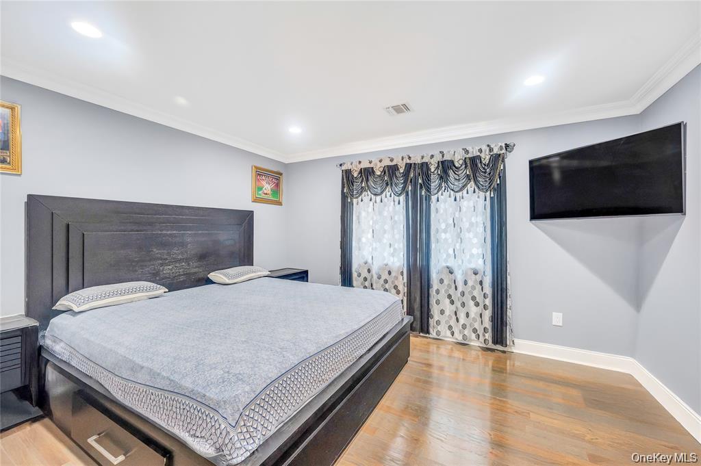 2694 A Forest Avenue