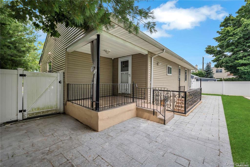 531 Old Country Road