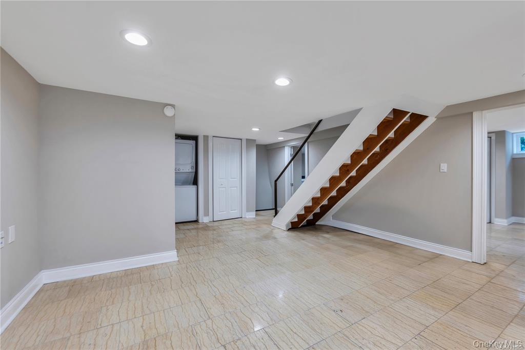 531 Old Country Road