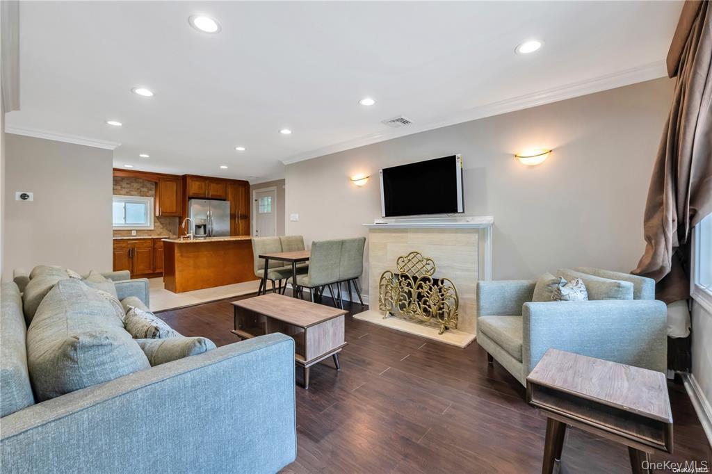 531 Old Country Road