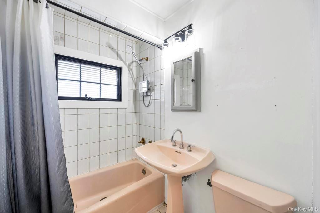 143 Blacksmith Road E