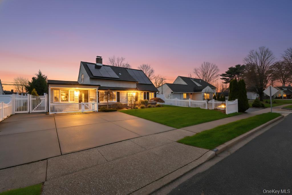 143 Blacksmith Road E