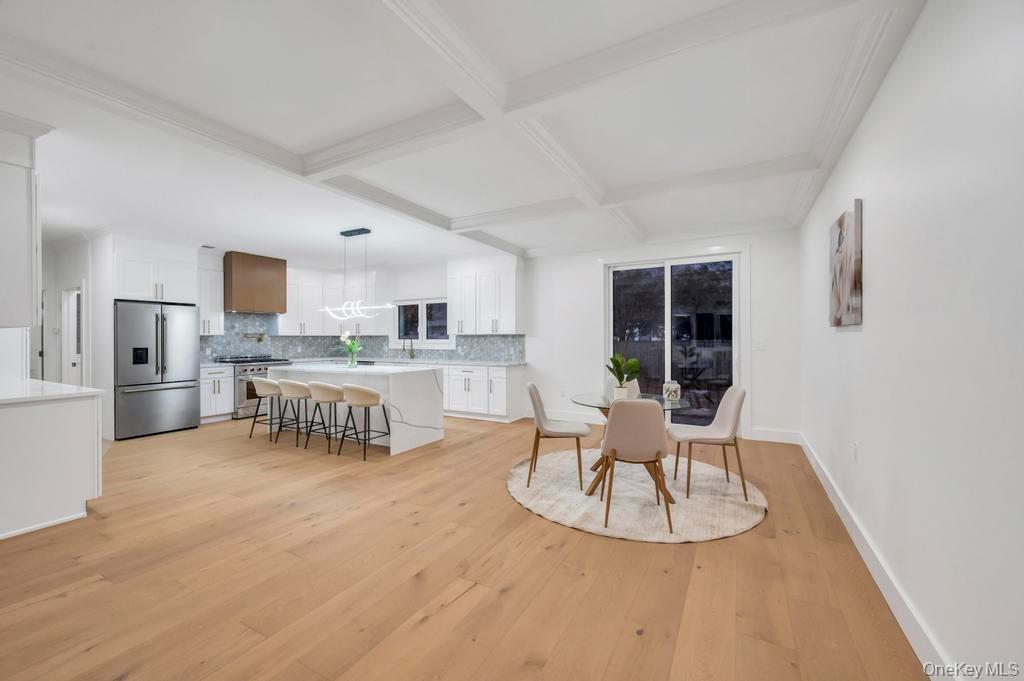 472 Farmranch Road E