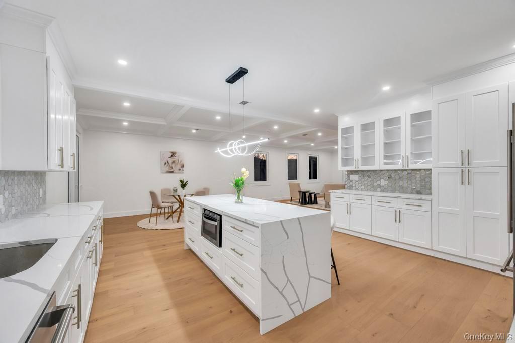 472 Farmranch Road E