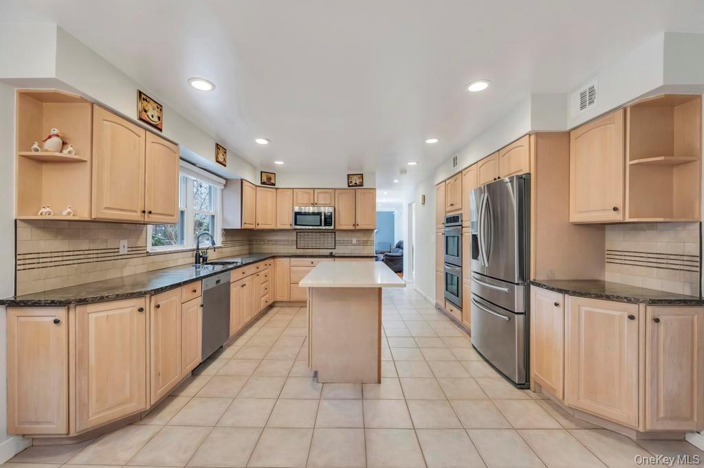 10 Hunting Hill Road