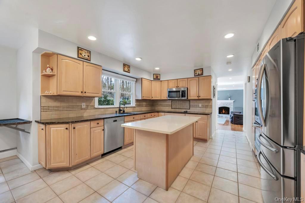 10 Hunting Hill Road