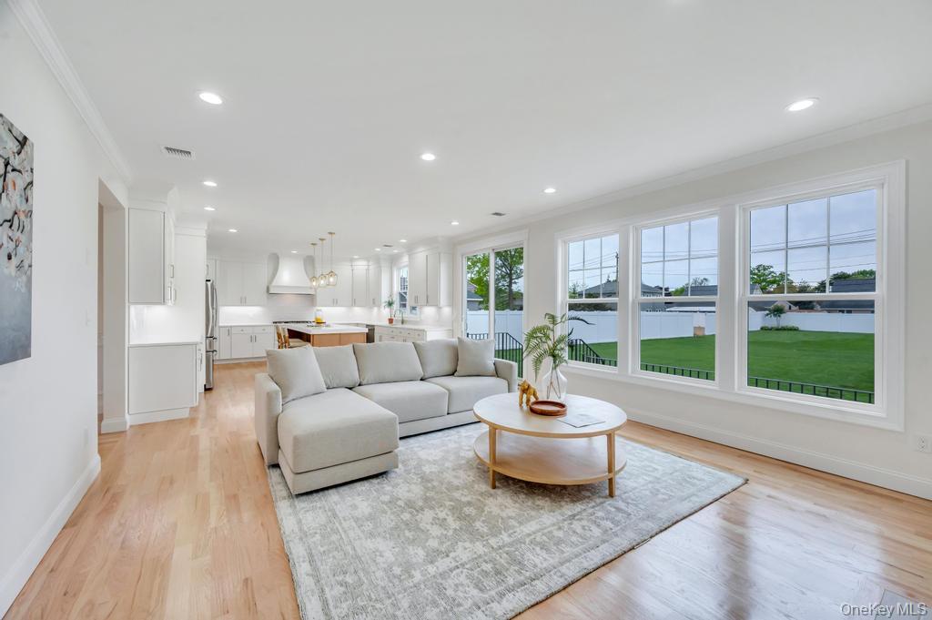 85 West Avenue