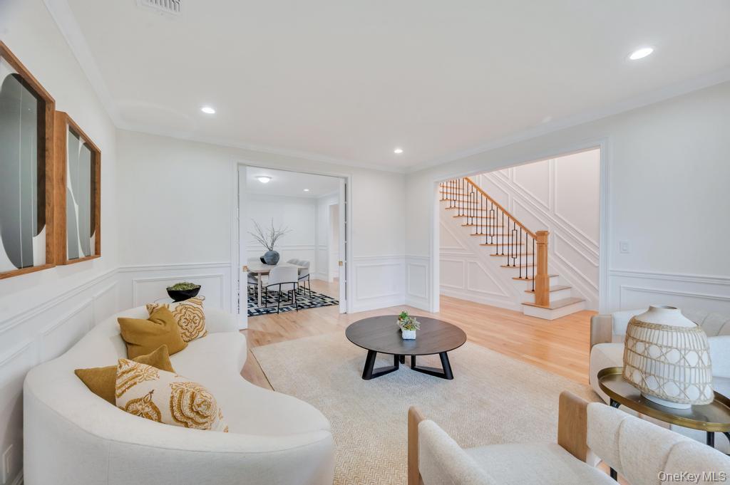 85 West Avenue