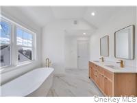 87 West Avenue