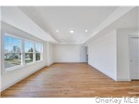 87 West Avenue