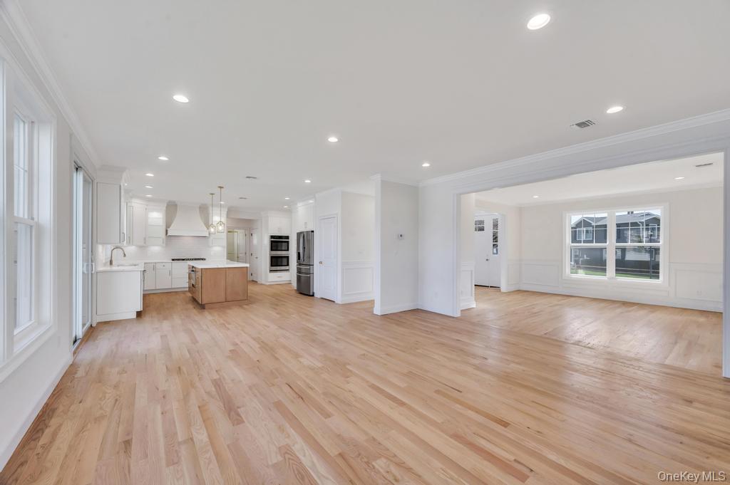 89 west Avenue