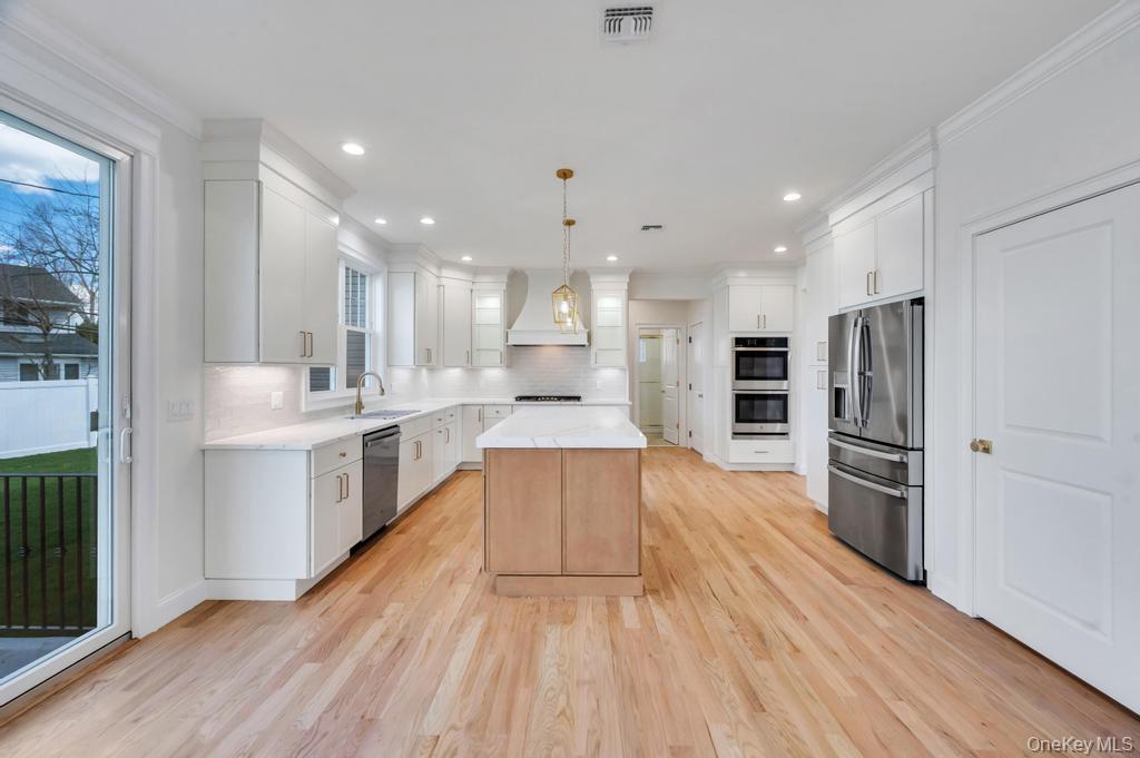 89 west Avenue