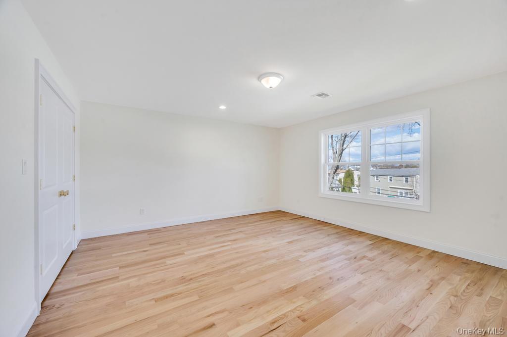 89 west Avenue
