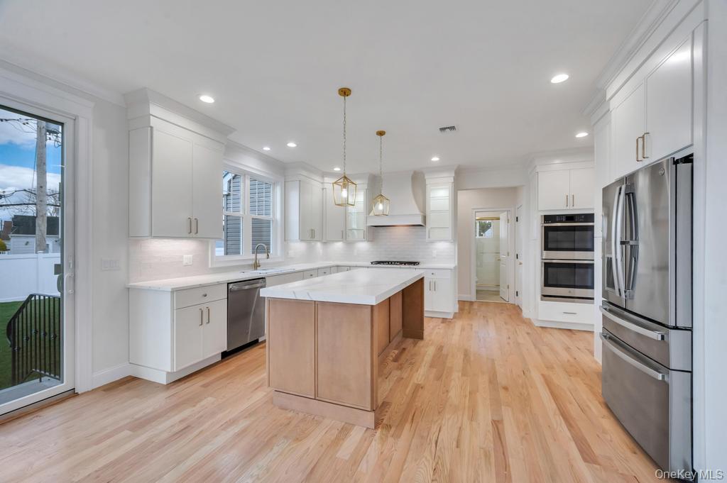 89 west Avenue