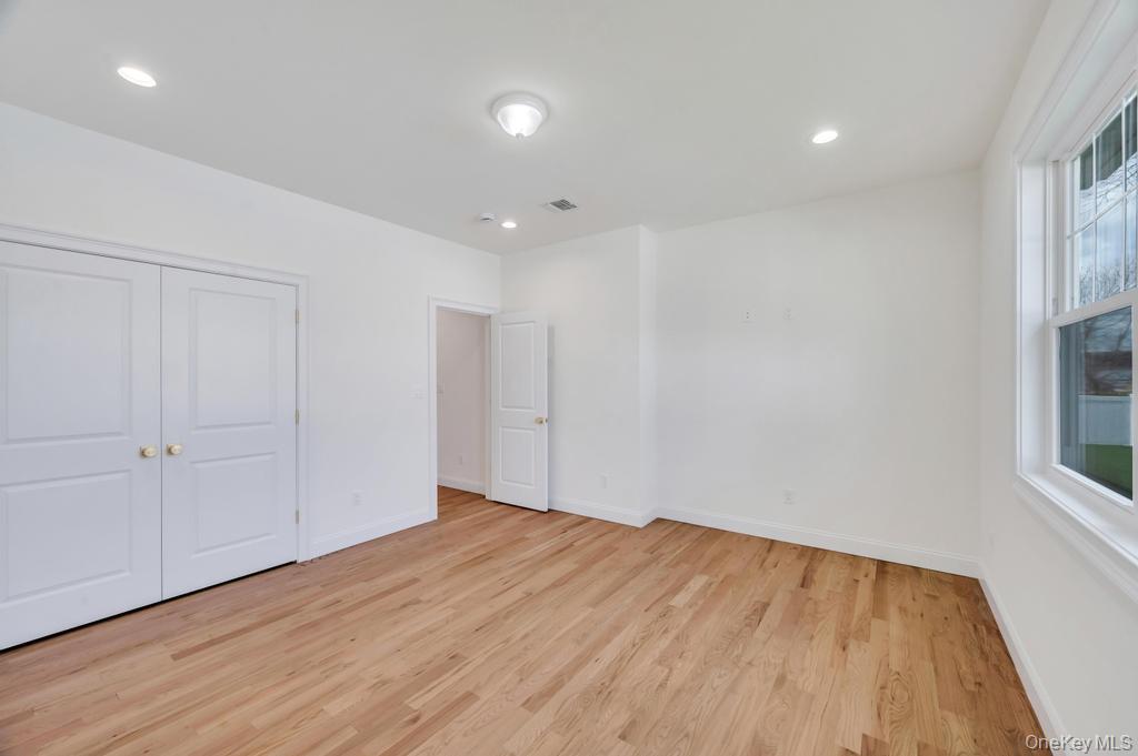 89 west Avenue