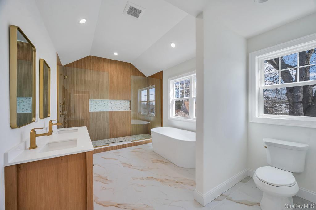 89 west Avenue
