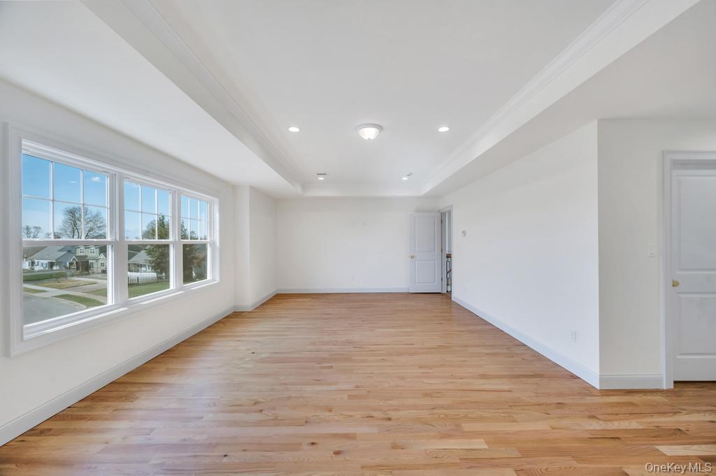 89 west Avenue