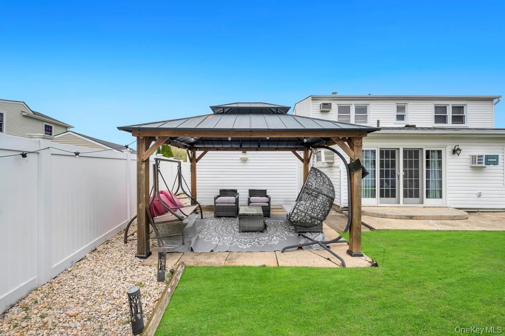 104 Saddle Lane