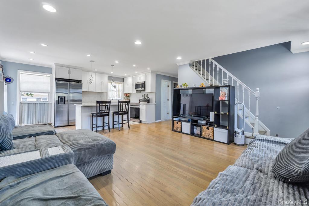 259 N Rutherford Avenue