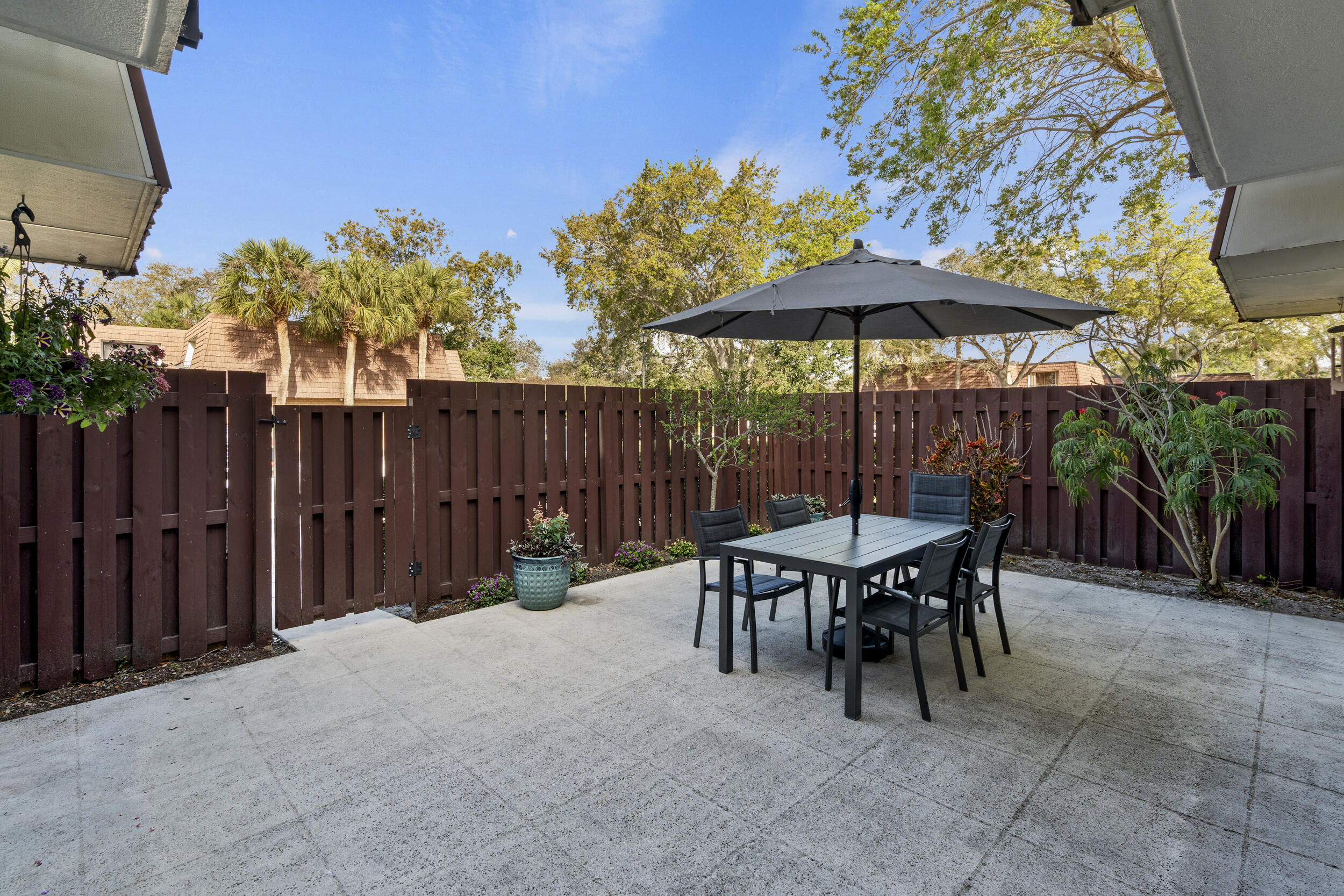 3100 SW Sunset Trace Cir