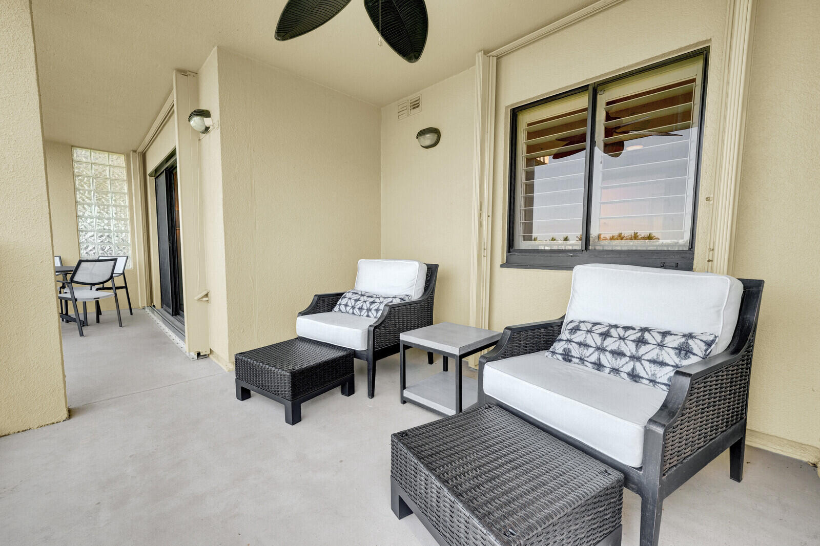 1001 Seafarer Circle 405