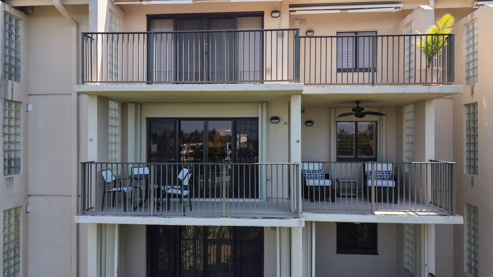 1001 Seafarer Circle 405