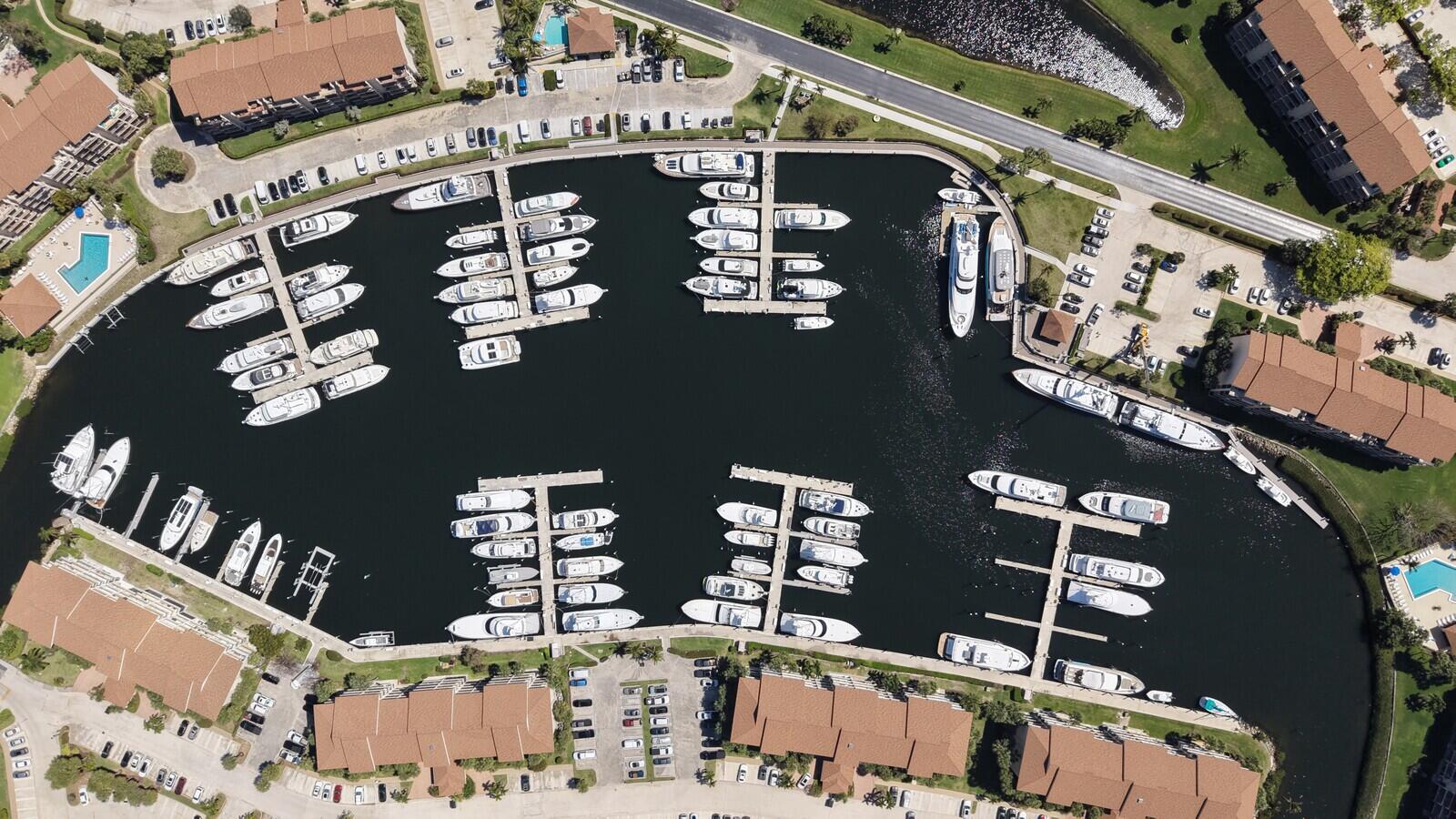 1001 Seafarer Circle 405