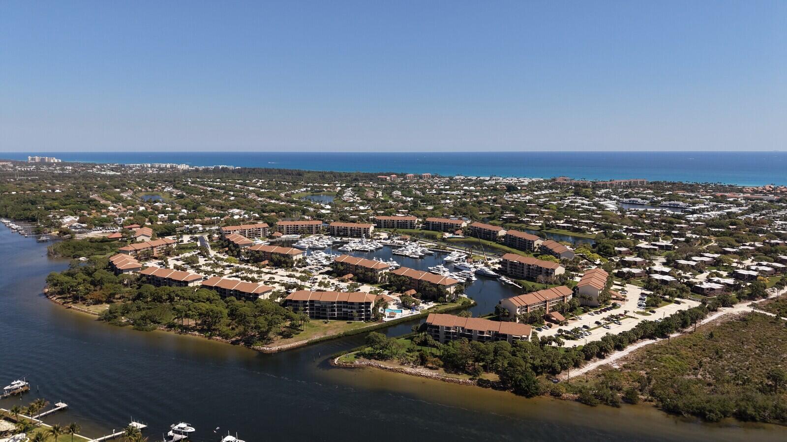 1001 Seafarer Circle 405