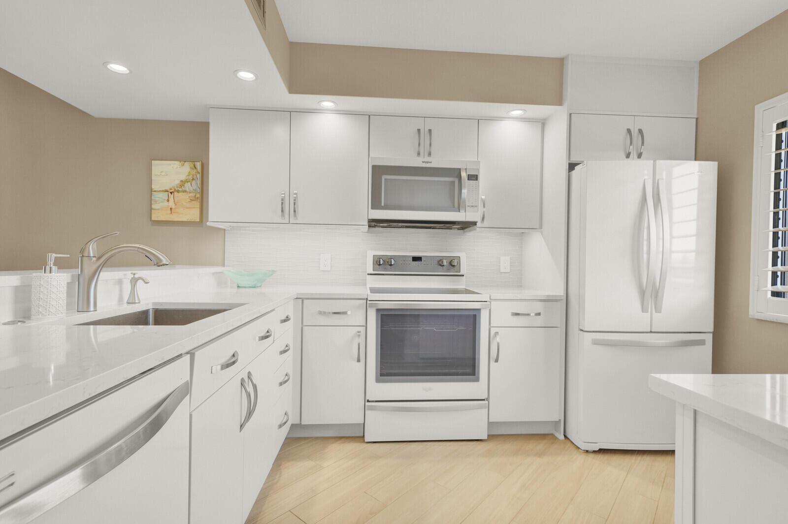 1001 Seafarer Circle 405