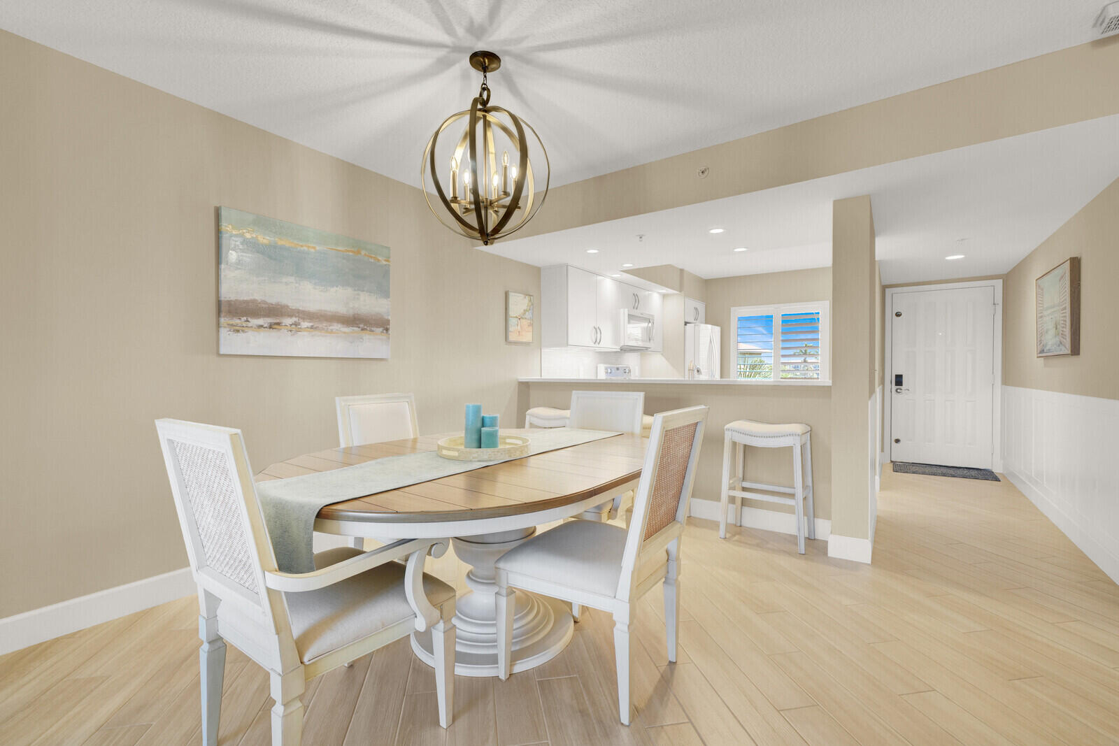 1001 Seafarer Circle 405