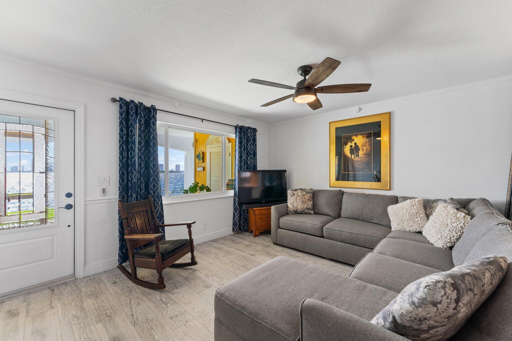 100 Shore Court 105