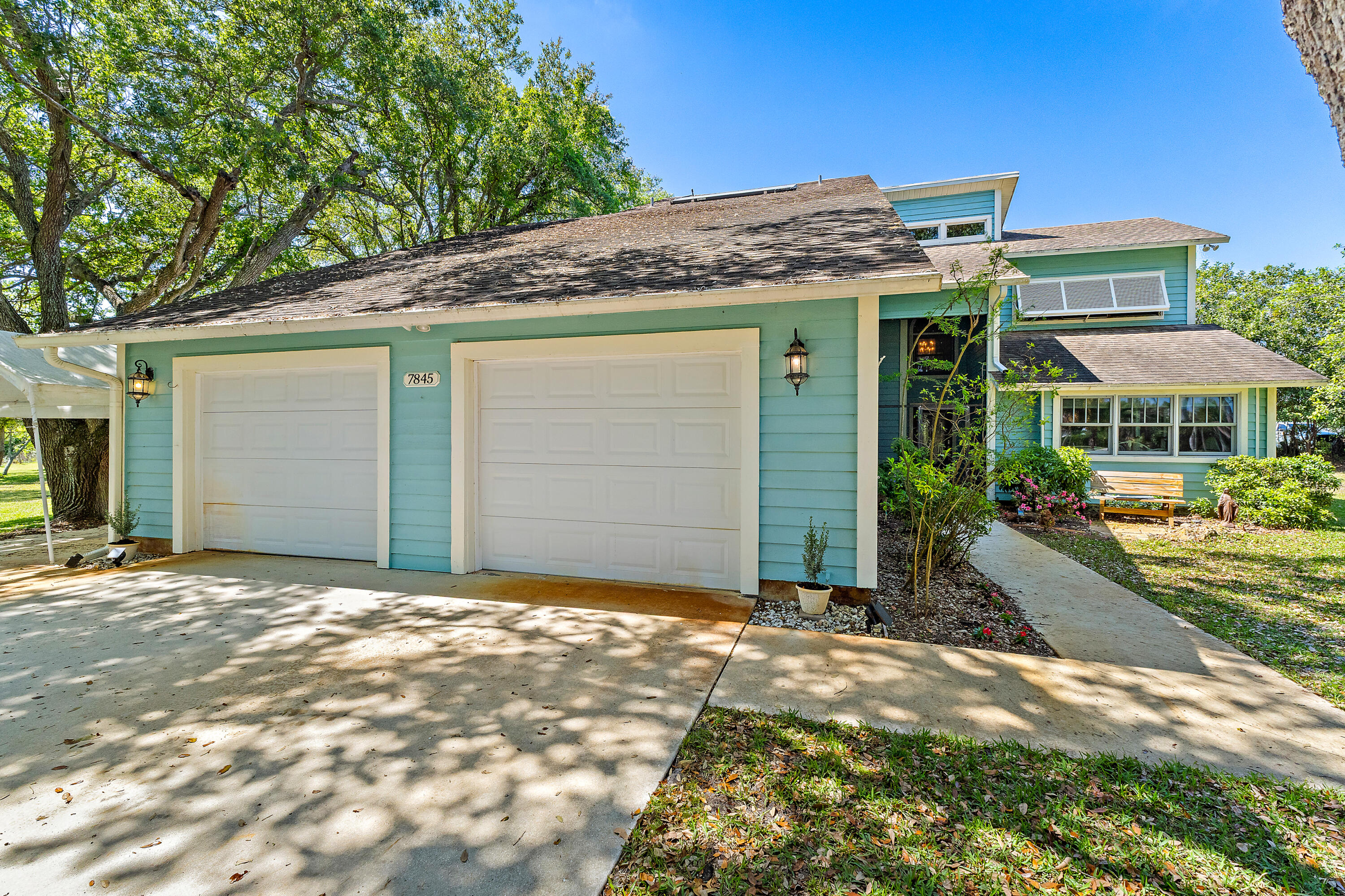 7845 N 167th Ct Court N