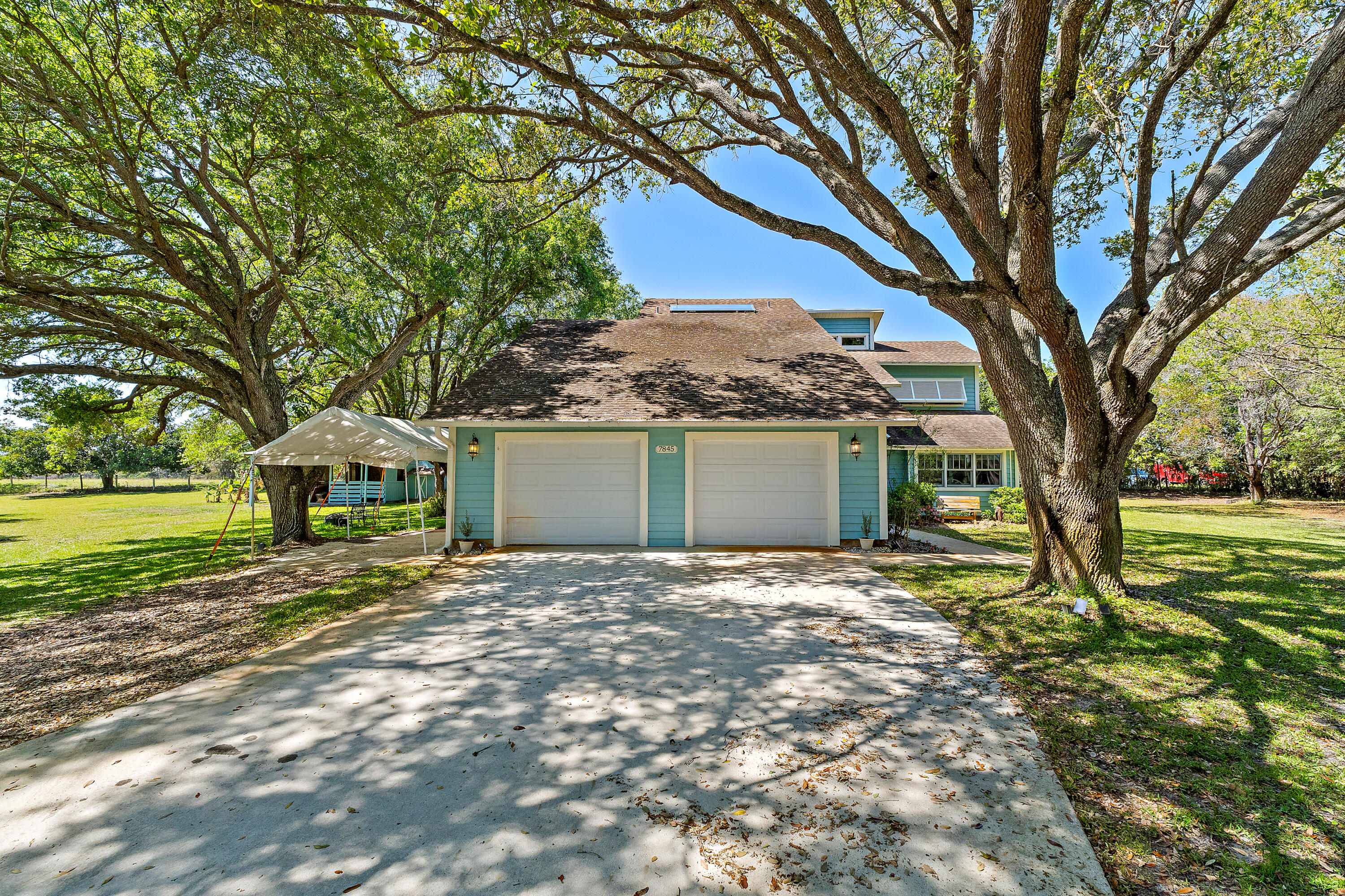 7845 N 167th Ct Court N