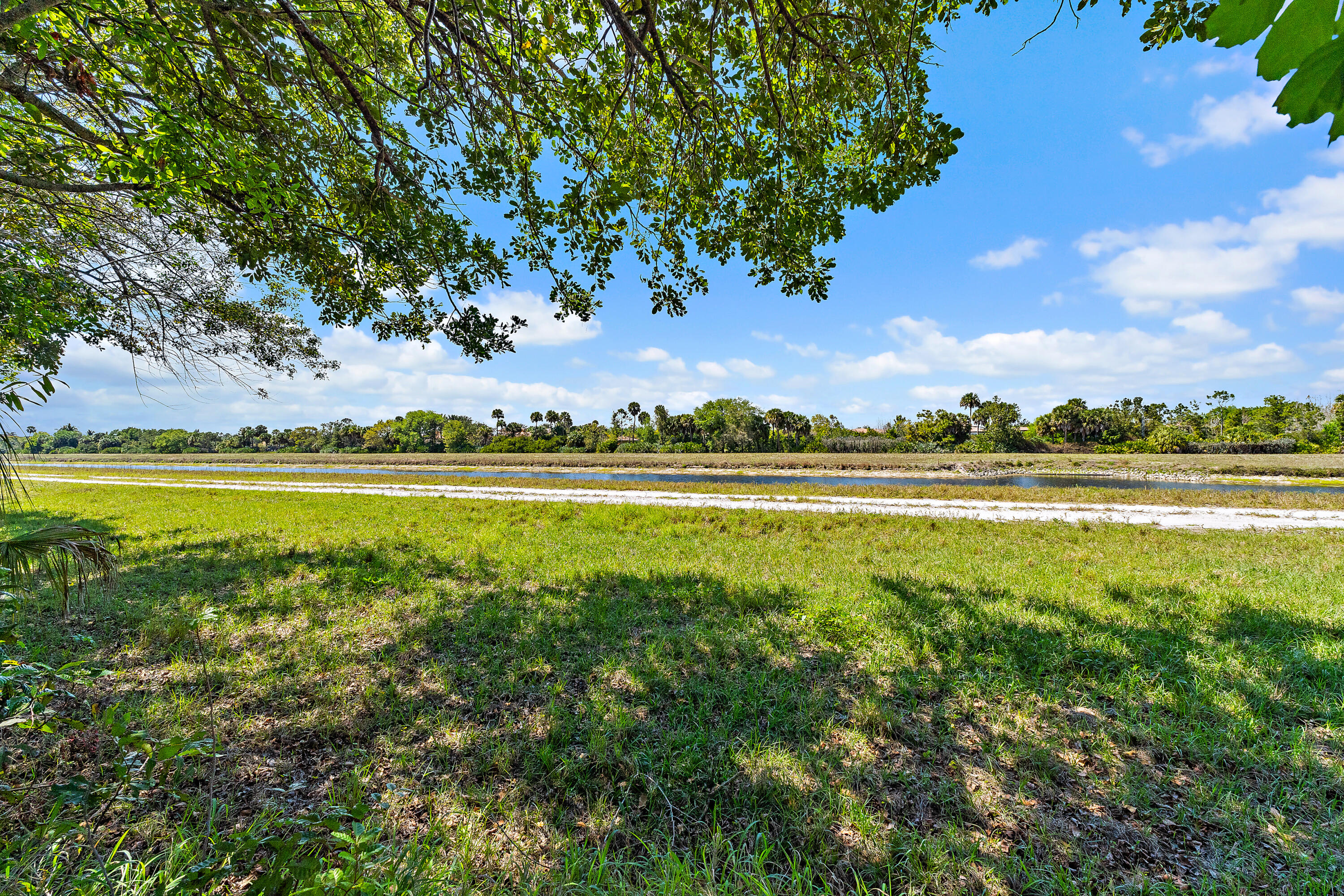 7845 N 167th Ct Court N