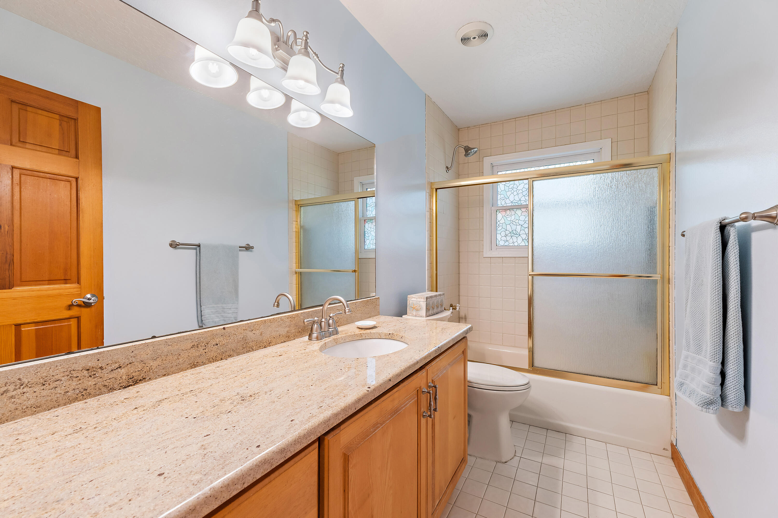 7845 N 167th Ct Court N