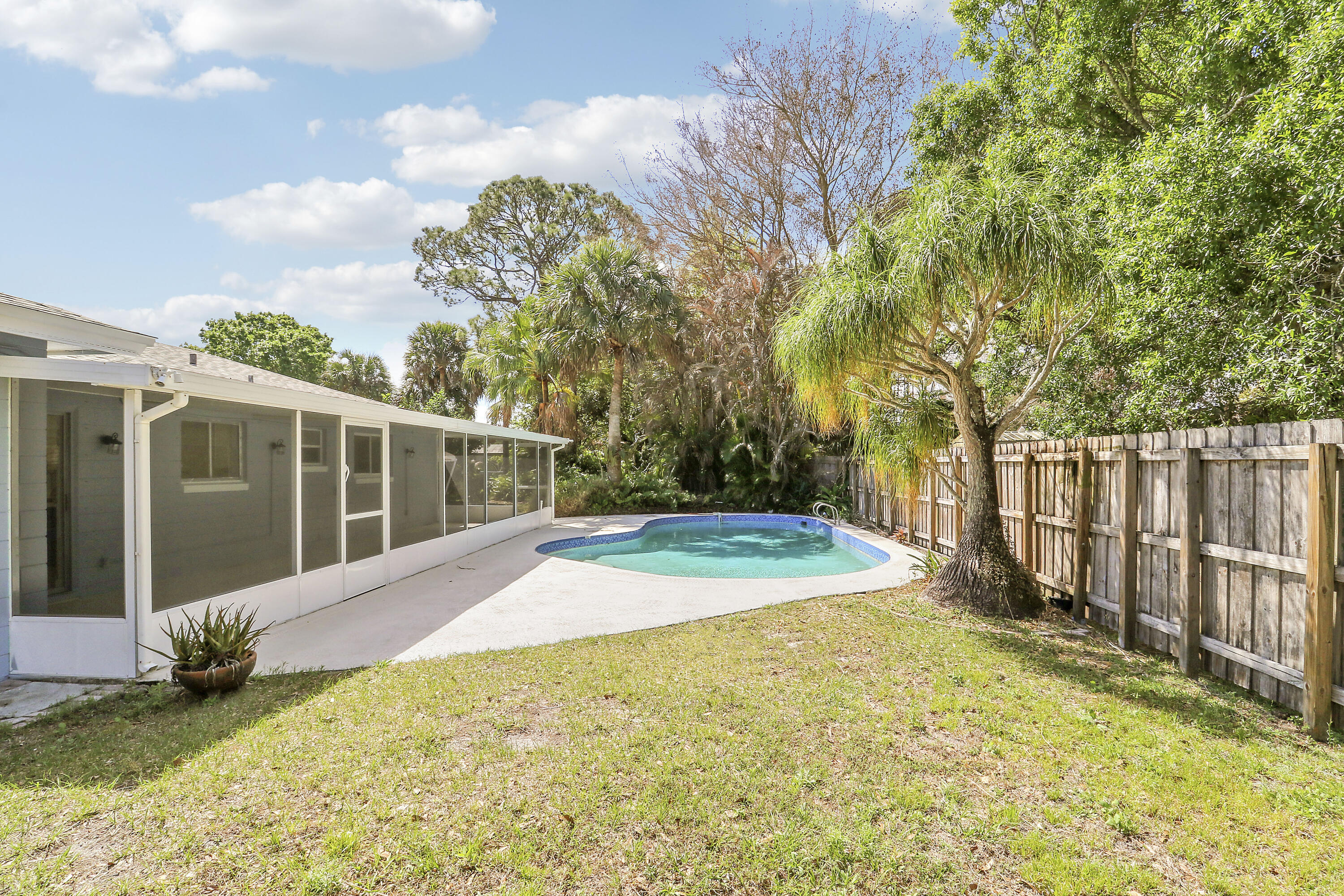 2145 5th Street