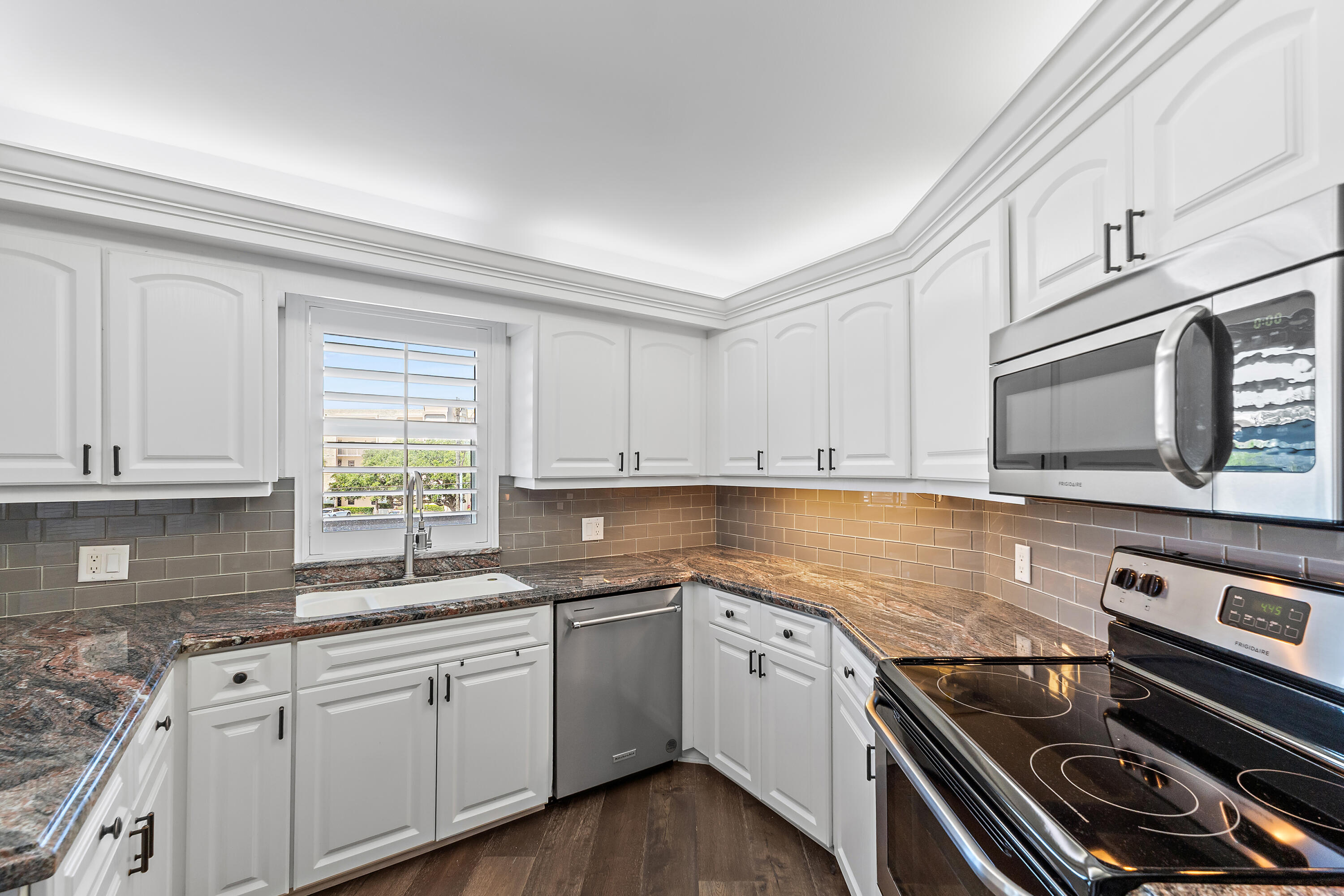 19800 Sandpointe Bay Drive N 305