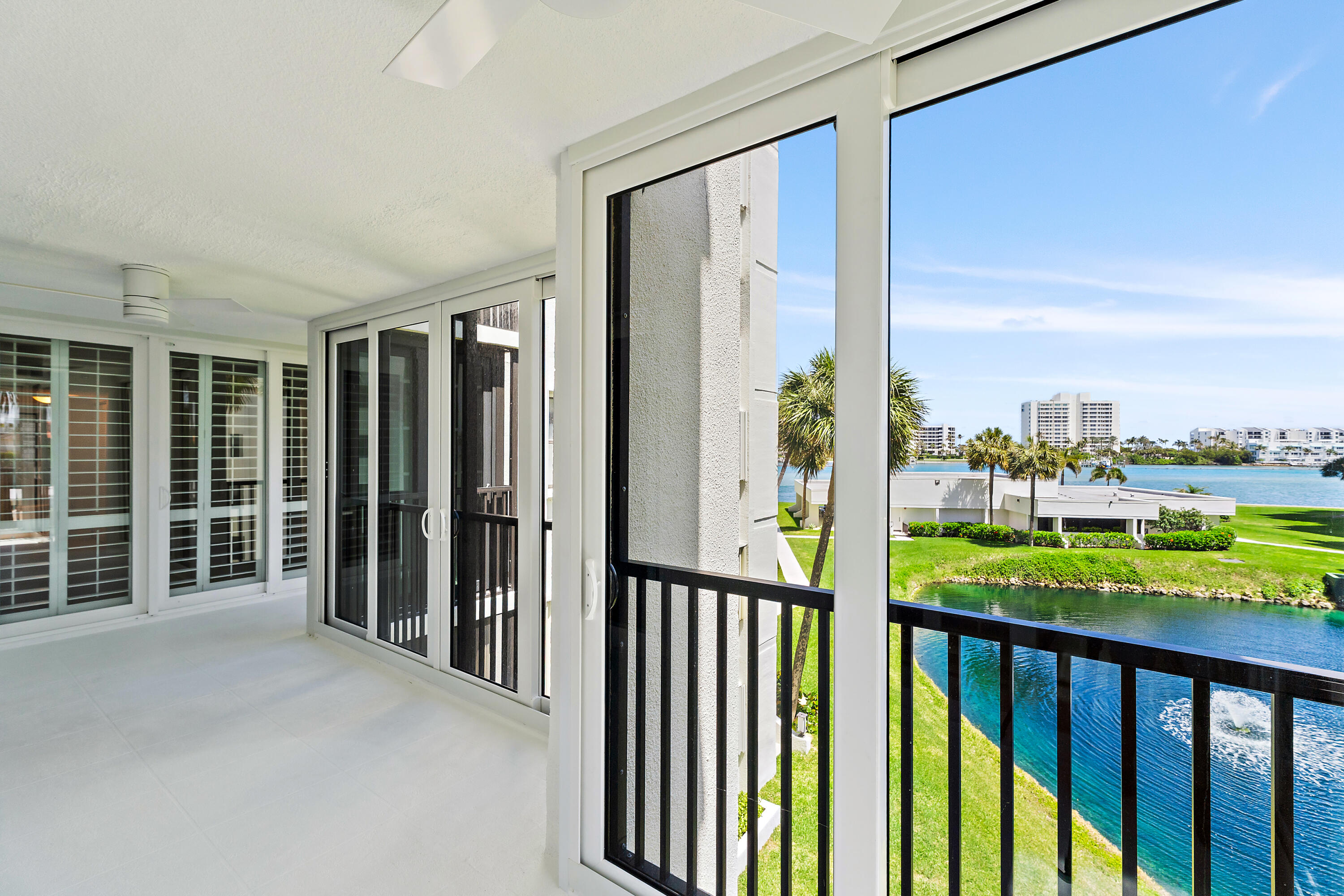 19800 Sandpointe Bay Drive N 305