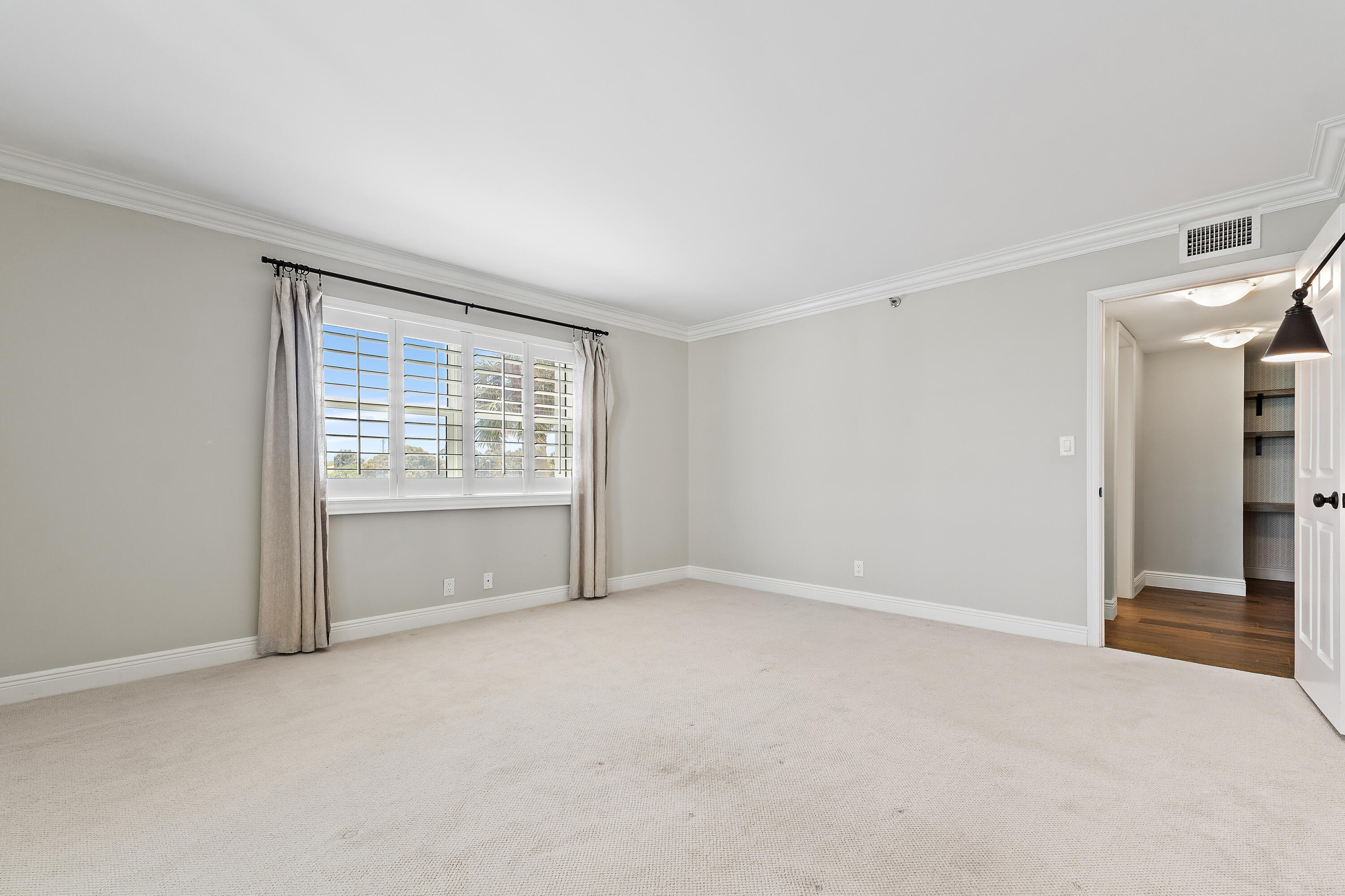 19800 Sandpointe Bay Drive N 305