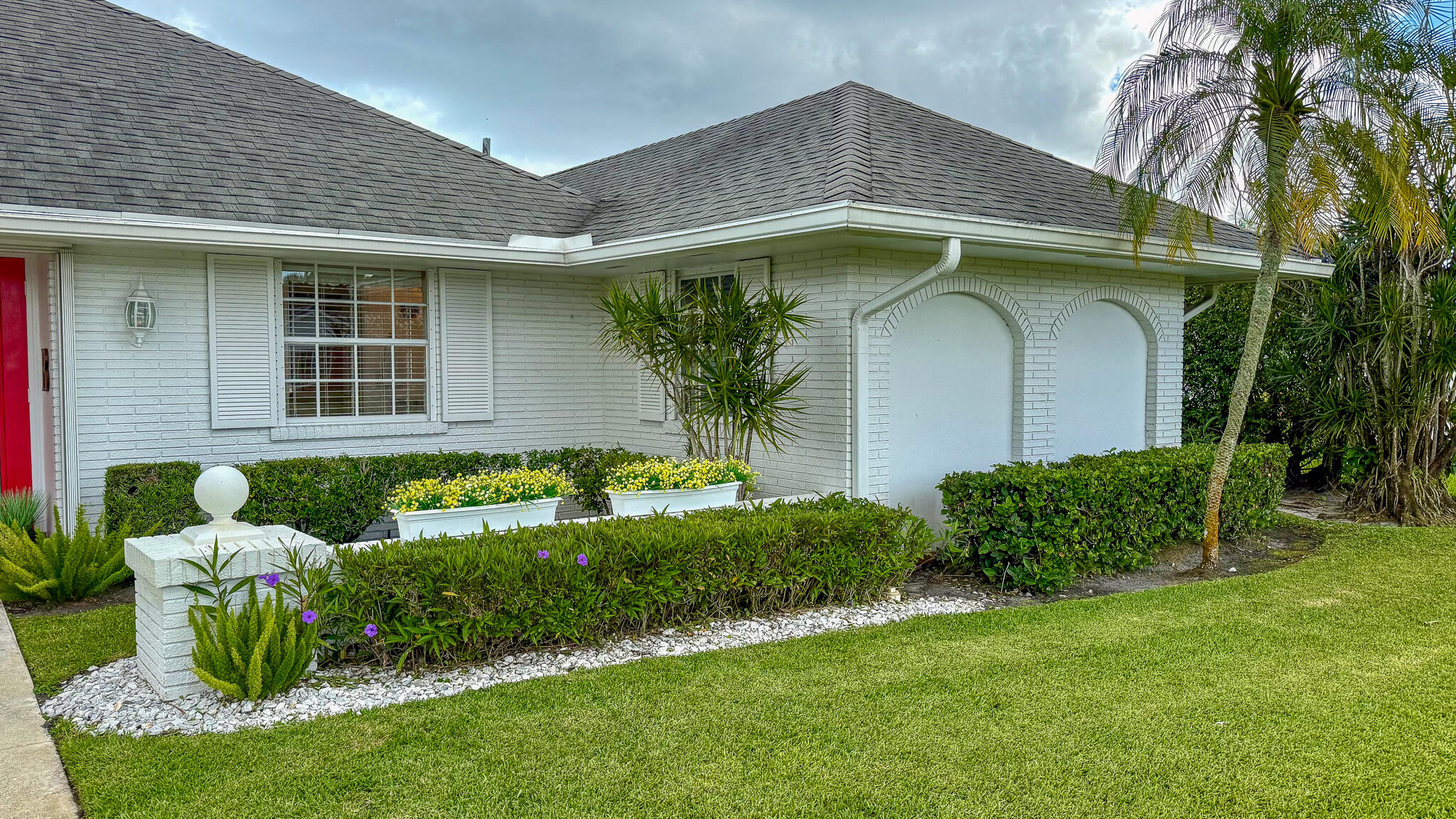 10124 Seagrape Way