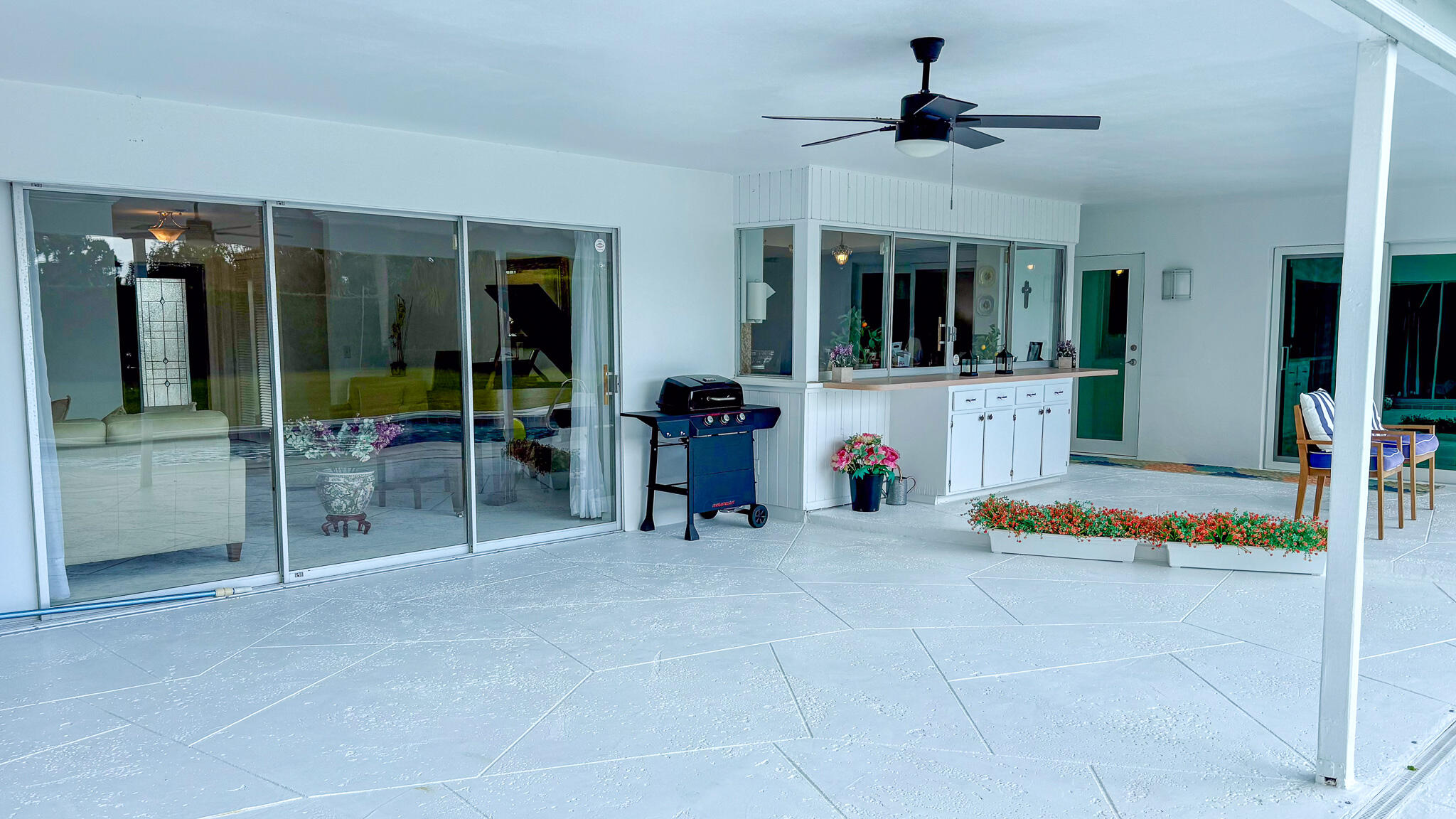 10124 Seagrape Way