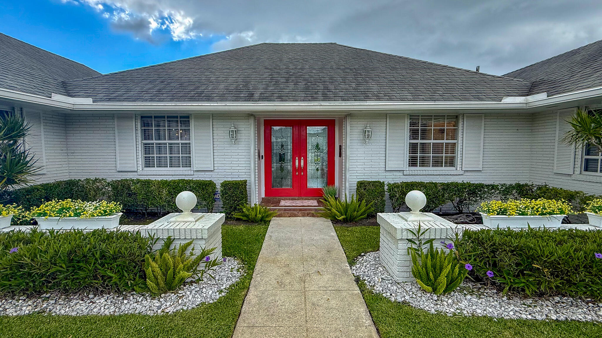 10124 Seagrape Way