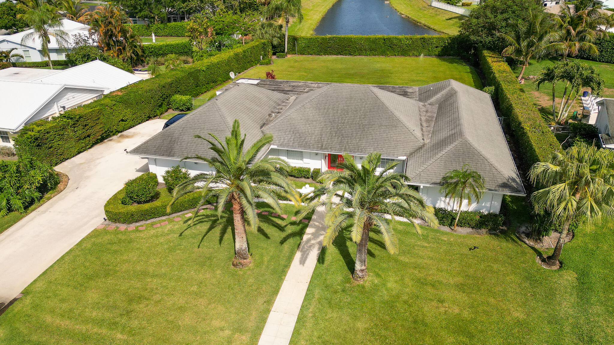 10124 Seagrape Way