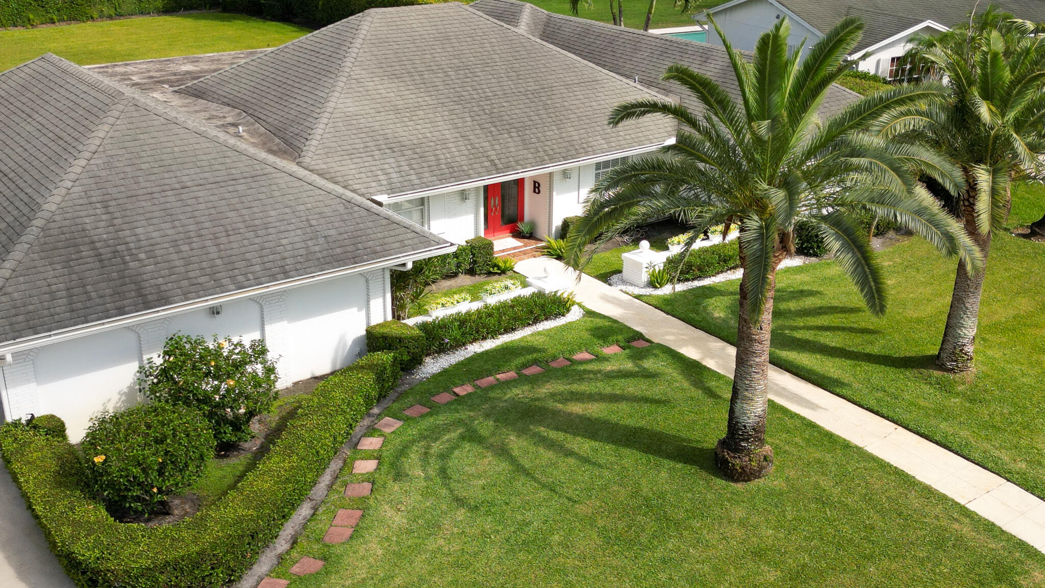 10124 Seagrape Way
