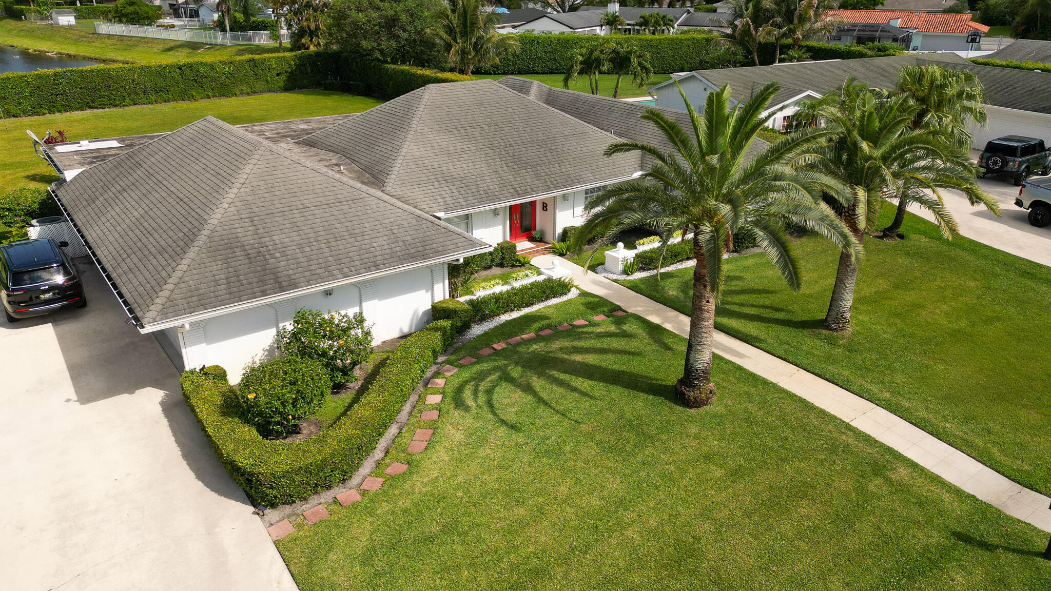10124 Seagrape Way