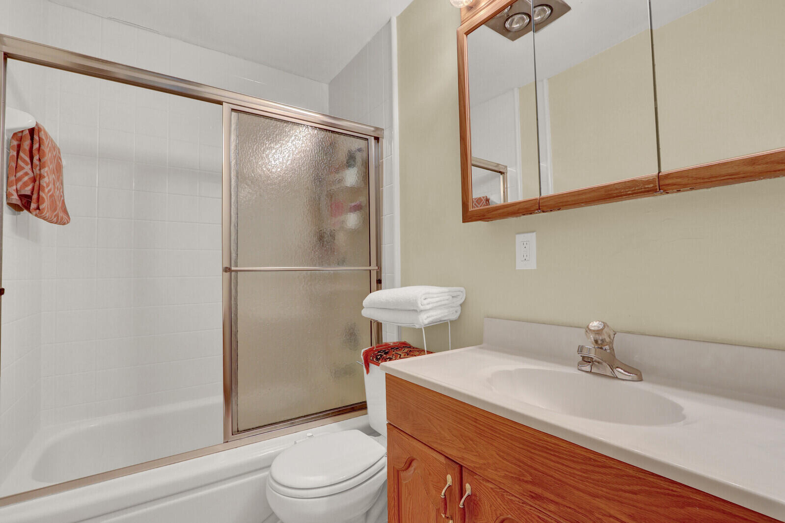 2116 Sherwood Forest Boulevard 28