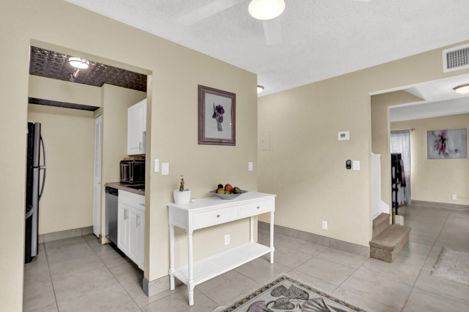 2116 Sherwood Forest Boulevard 28