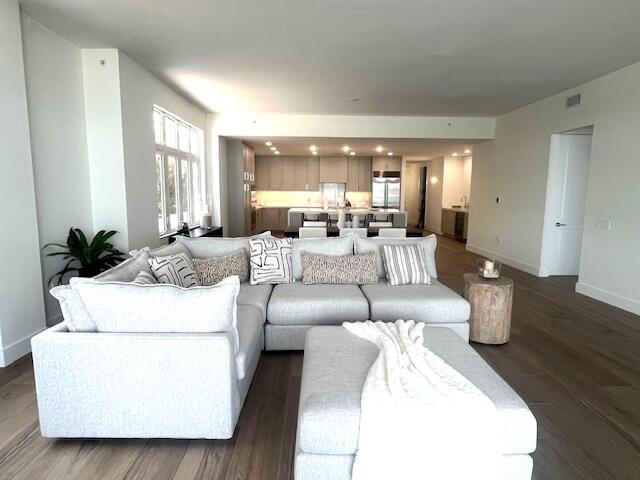 184 Lake Drive 3102