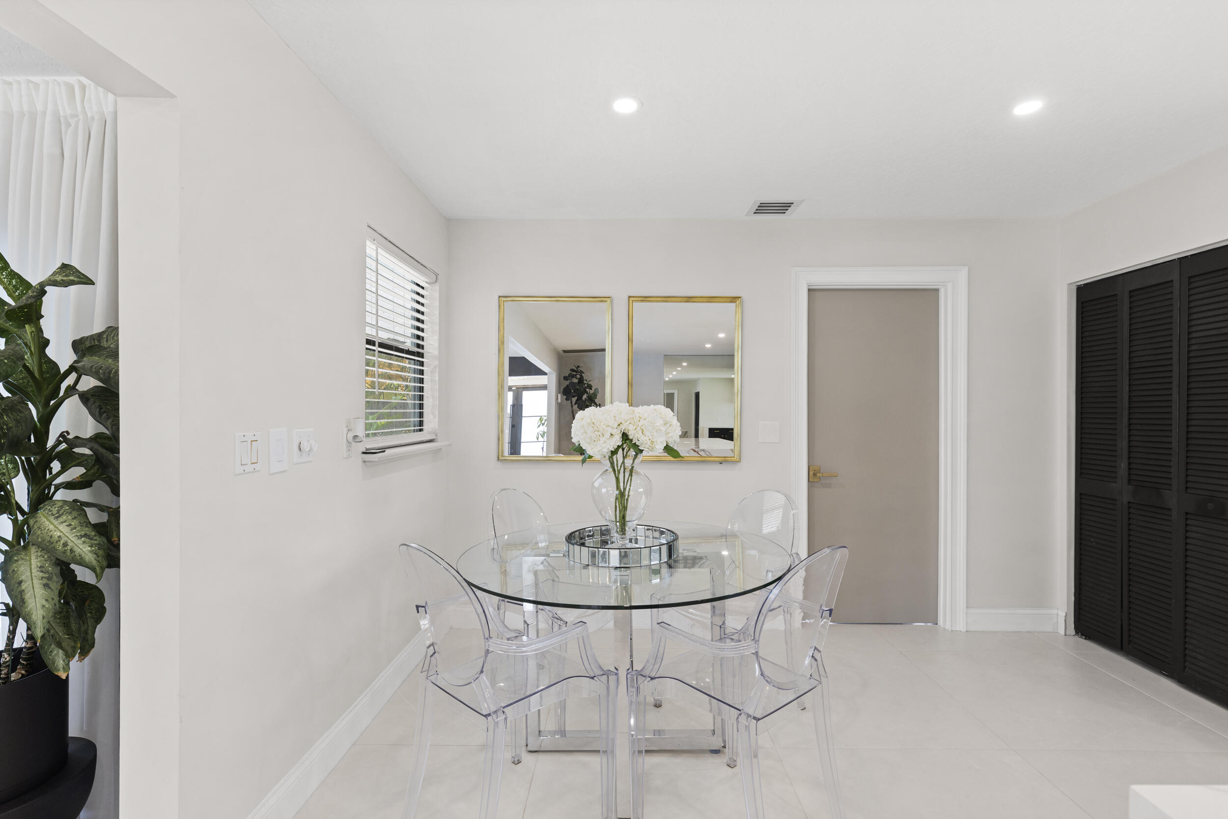 1176 Cherlynn Terrace