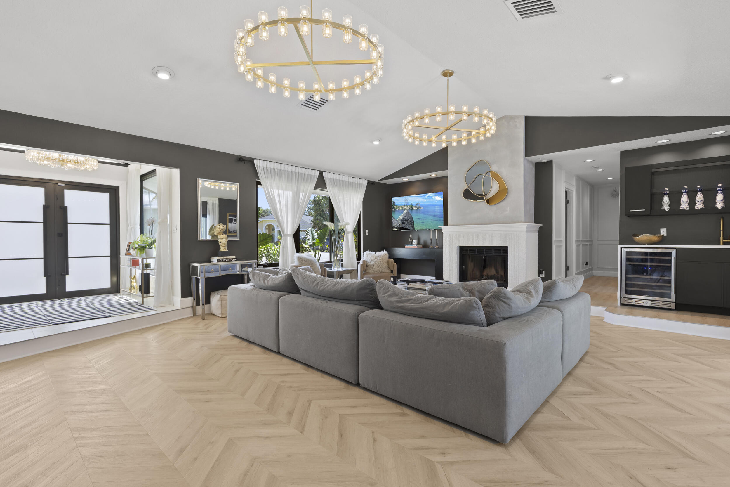 1176 Cherlynn Terrace